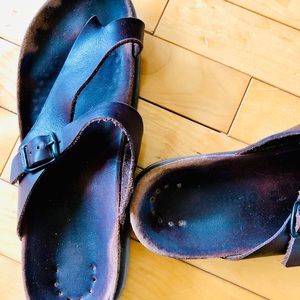 Mephisto Toe Loop Sandals